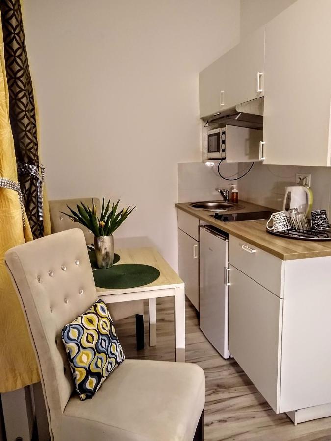 Butikevita Spodek By Walk Apartment Katowice Bagian luar foto